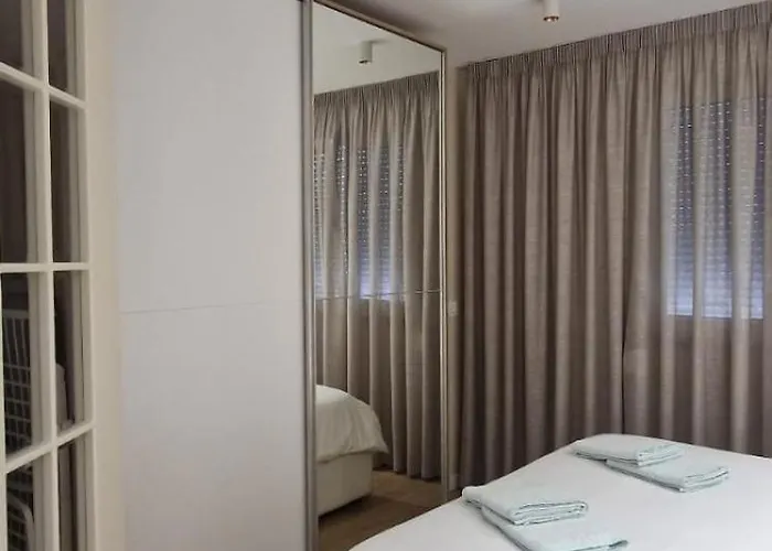 Lilo\'S Place 1