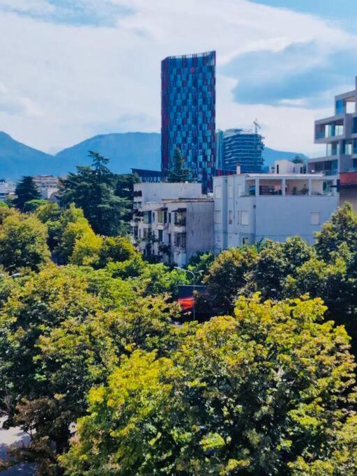 Lilo's Place 1 Тирана